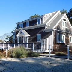 Attractive 3BR Cape Home Close to Indian Neck Beach (1430)