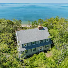 Beachfront Home Offering Direct Access to Your Own Private Beach (2386)