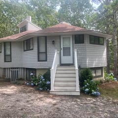 Modern Home With Deck in Private Neighborhood Close to Beach (2394)