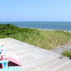 Home on Great Island overlooking Nantucket Sound with Private Beach (1199)