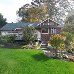 Refurbished Cottage with Views of Town Cove (1038)