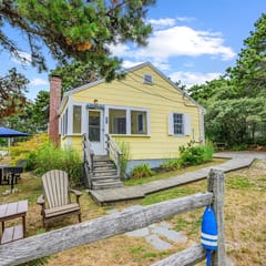 Surf Side!  Updated Wellfleet cottage (Cliffside) by the sea!  (CS0056)