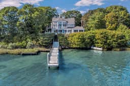 Waterfront Luxury in Falmouth with Private Beach Access RPAM119 - Image 2