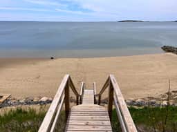Beach Front Home on Indian Neck Beach (1461) - Image 4