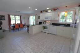 Modern Eastham Home Near Kingsbury Beach (1690) - Image 3