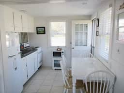 Wellfleet Seashore Cottage With Private Beach Access (1665) - Image 3