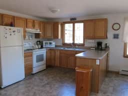 Bright & Open Contemporary Home (1714) - Image 4