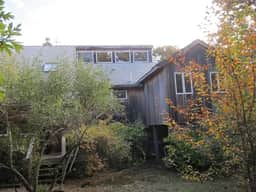 Spacious Multi-Level Contemporary Home (1677) - Image 3