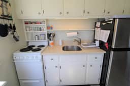 2 Bedroom Cottage With Private Beach Access (1688) - Image 5