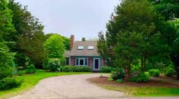 Beautifully Decorated 3BR Cape - Less than .5 miles to Beach! (1945) - Image 3