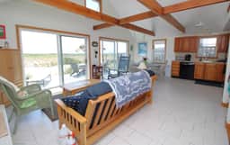 Beach Point Bayfront Cottage (1993) - Image 4