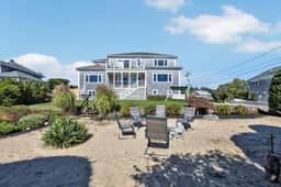 Waterfront Grandeur on Bayview Beach (2198) - Image 3