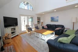 Recently Renovated Sprawling Home (2424) - Image 4