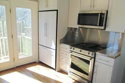 Renovated Historic 3 bedroom Home in the West End RPSH002 - Image 4