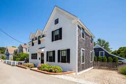 Exquisite 3 bedroom home in a great location! RPSH005 - Image 4