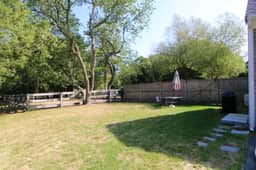 Custom Spacious Apartment (2285) - Image 3