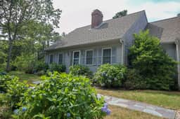 Sprawling Home With Great Outdoor Space (2288) - Image 2