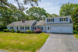 Spacious Beach House in South Yarmouth RPAM097 - Image 3