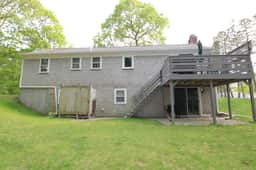 Great Home in a Quiet Neighborhood Yet Close to Town and Beaches (2312) - Image 2