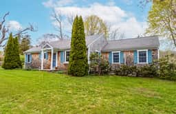 Two bedroom ranch with AC. Convenient location! RPLO017 - Image 3