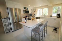 Cape Cod Gem With Accessibility To Down Town Main Street (2347) - Image 4