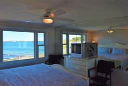 Beachfront Condo With Panoramic Water Views (2349) - Image 5