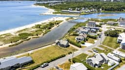 Waterfront Rental on Nantucket Sound (2358) - Image 2