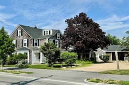 Perfectly Located Large House Just Steps From The Beach! RPAM066 - Image 2