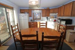 Fantastic Home Nestled Close To Down Town and Beaches (2388) - Image 5
