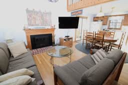 Fantastic Home Nestled Close To Down Town and Beaches (2388) - Image 3