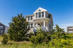 Beach House On New Silver Beach! RPLO027 - Image 3