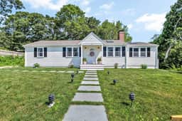 Hyannis Hideaway: Pool, Beaches & Main Street Fun RPAM114 - Image 2