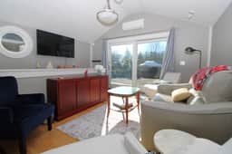 Decadent Renovated Cottage With Private Yard (2428) - Image 4