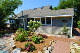 Beachfront on Cape Cod Bay in Eastham! (1039) - Image 4
