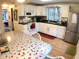 Cozy Home in Quiet & Convenient Area (1140) - Image 5