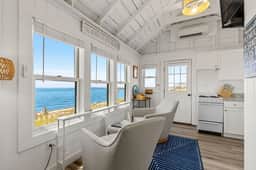 Waterfront Cottage With Lovely Patio (2382) - Image 5