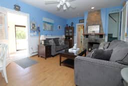 Wellfleet Harbor Front Cottage (1667) - Image 5