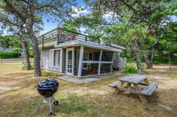 Surf Side Cottage, steps to Lecount Hollow! (CS0060) - Image 2