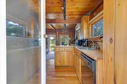 Iconic mid-century modern cottage, (Silver Sands) part of Surf Side cottages! - Image 4