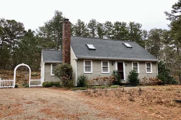 Lovely Cape Style Home Near Dyer Pond (1263) - Image 1