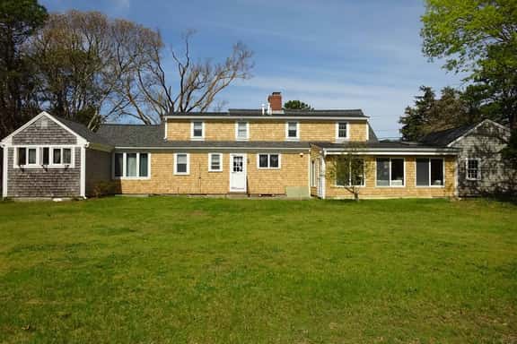 Spacious 4BR - Close to Seagull Beach (1573) - Image 1