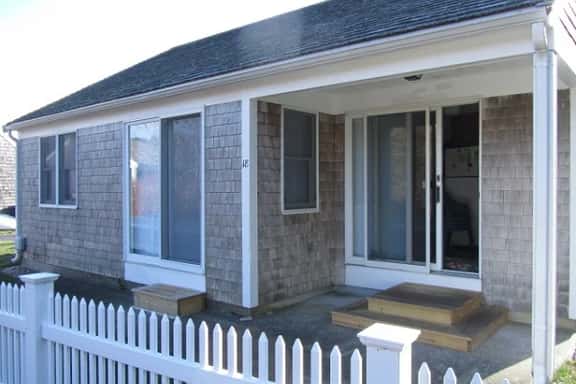 3 BR Cottage with Beach Access (1689) - Image 1