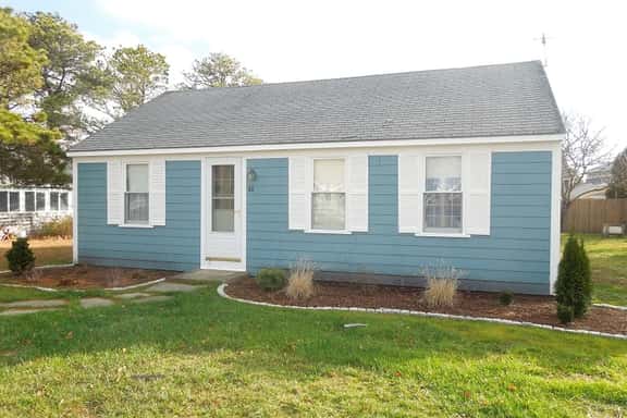 Single Floor Living, 500 Feet To The Beach! (1821) - Image 1