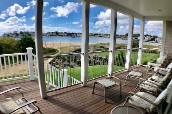 Waterfront Grandeur on Bayview Beach (2198) - Image 1