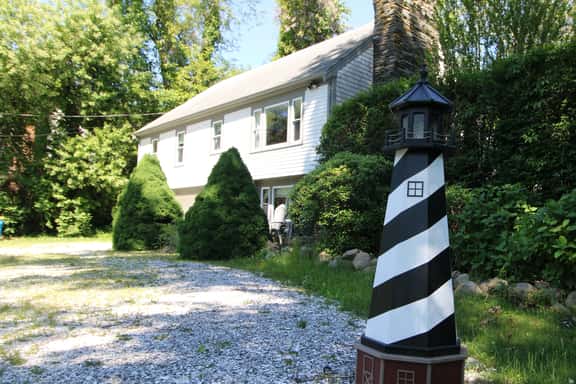 Waterfront Charm Bordered by Seymour Pond -CCR Trail- Long Pond (2184) - Image 1