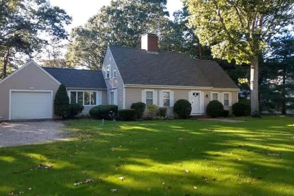 Desirable Wianno  Circle area rental home near Dowses beach village RPMS010 - Image 1