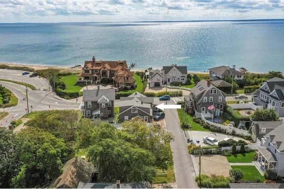 Large Falmouth Heights Home Sleeps Up to 16 RPAM030 - Image 1
