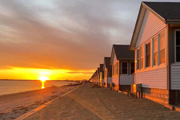 Water Front Days Cottage #2 (2257) - Image 1