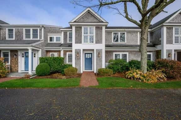 Luxury condo in Chatham with amenities! RPMS119 - Image 1