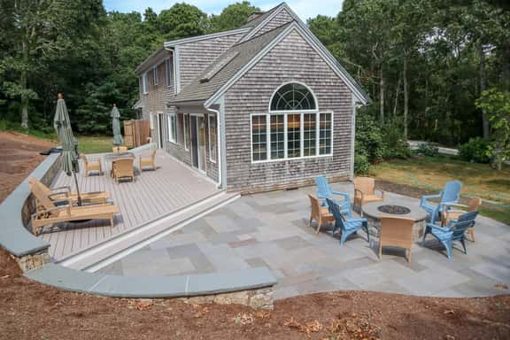 Sprawling Home With Great Outdoor Space (2288) - Image 1